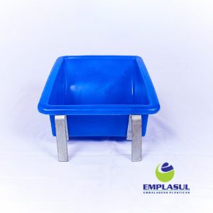 Comedouro 5 Litros de plástico azul da marca Emplasul